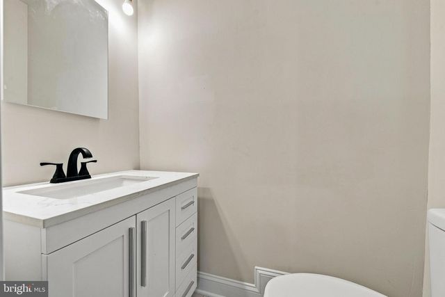 1006 26TH ST S, Arlington, VA 22202