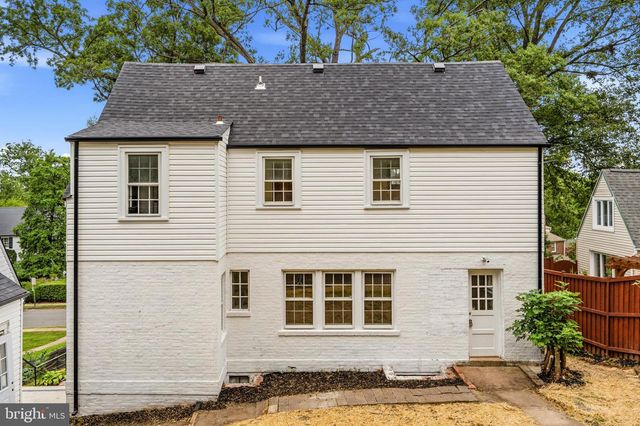 1006 26TH ST S, Arlington, VA 22202