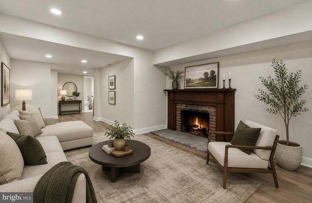 1006 26TH ST S, Arlington, VA 22202