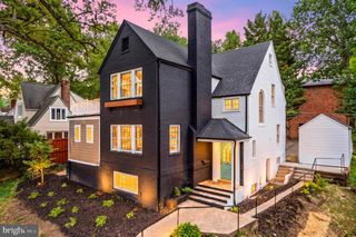 1006 26TH ST S, Arlington, VA 22202