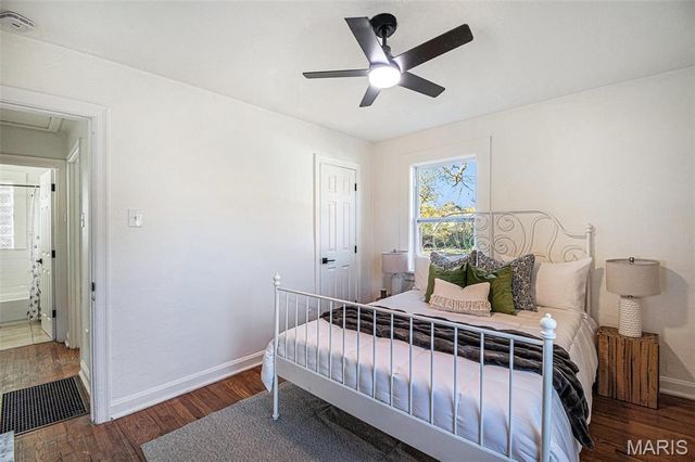 24 Lamar Drive, St Louis, MO 63136