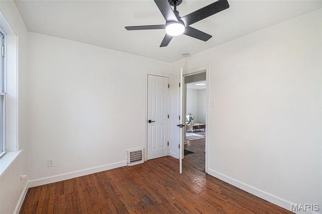 24 Lamar Drive, St Louis, MO 63136