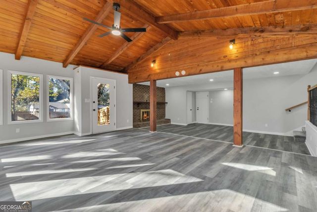 5618 Fern Creek Drive SW, Lilburn, GA 30047