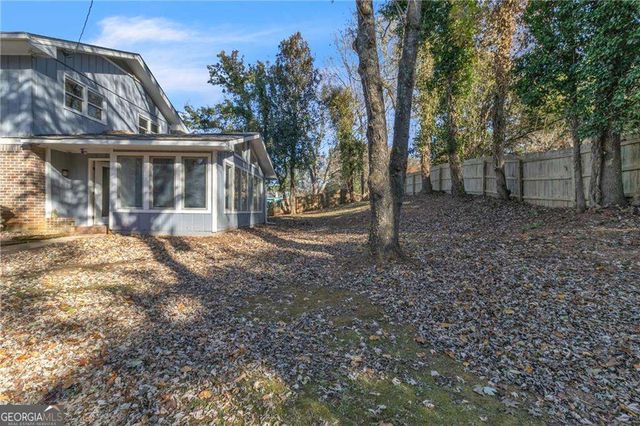 5618 Fern Creek Drive SW, Lilburn, GA 30047