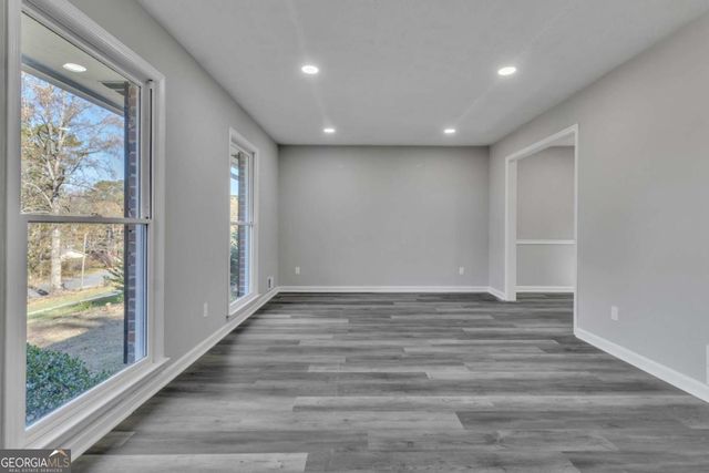 5618 Fern Creek Drive SW, Lilburn, GA 30047