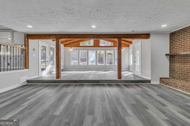 5618 Fern Creek Drive SW, Lilburn, GA 30047