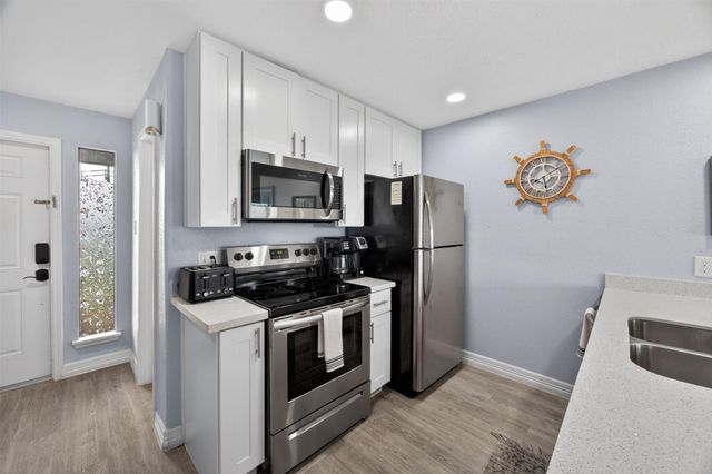 7600 Seawall Boulevard 209, Galveston, TX 77551