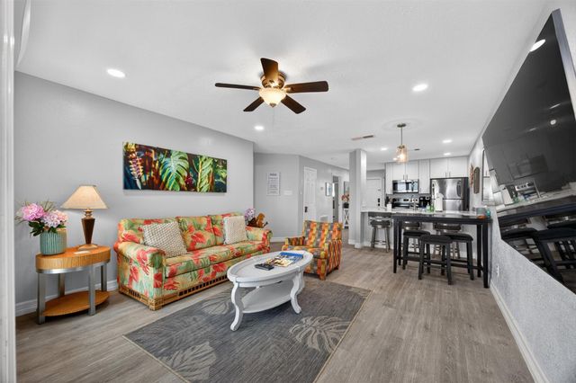 7600 Seawall Boulevard 209, Galveston, TX 77551
