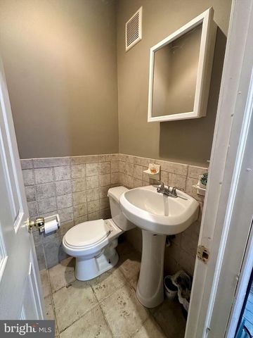3918 BRANDYWINE ST, Philadelphia, PA 19104