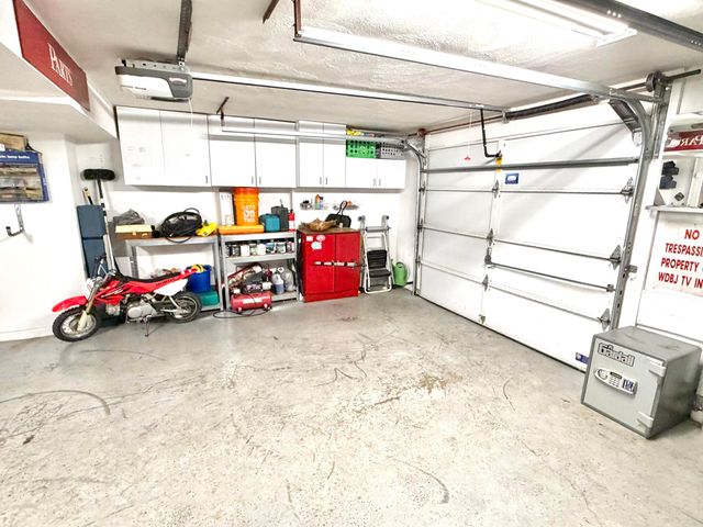 6219 Ashmont DR, Roanoke, VA 24018