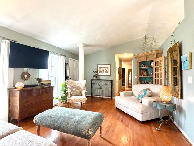 6219 Ashmont DR, Roanoke, VA 24018