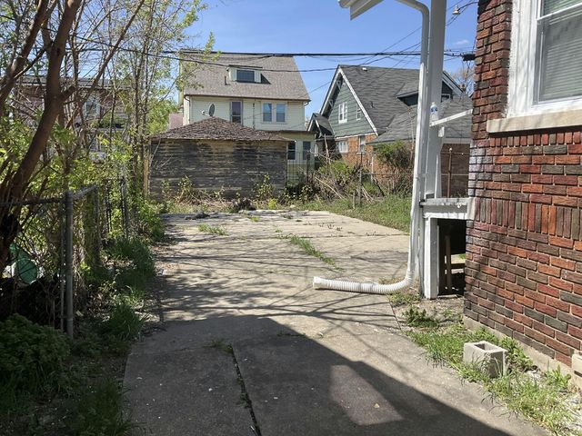 12701 Griggs Street, Detroit, MI 48238