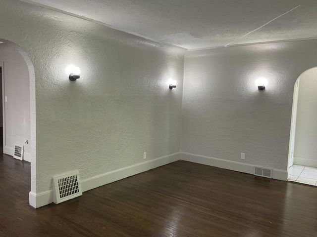 12701 Griggs Street, Detroit, MI 48238