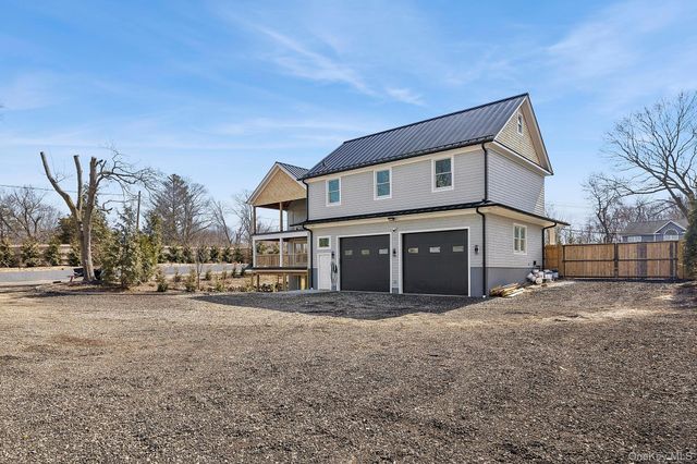 178 Main Road, Riverhead, NY 11901