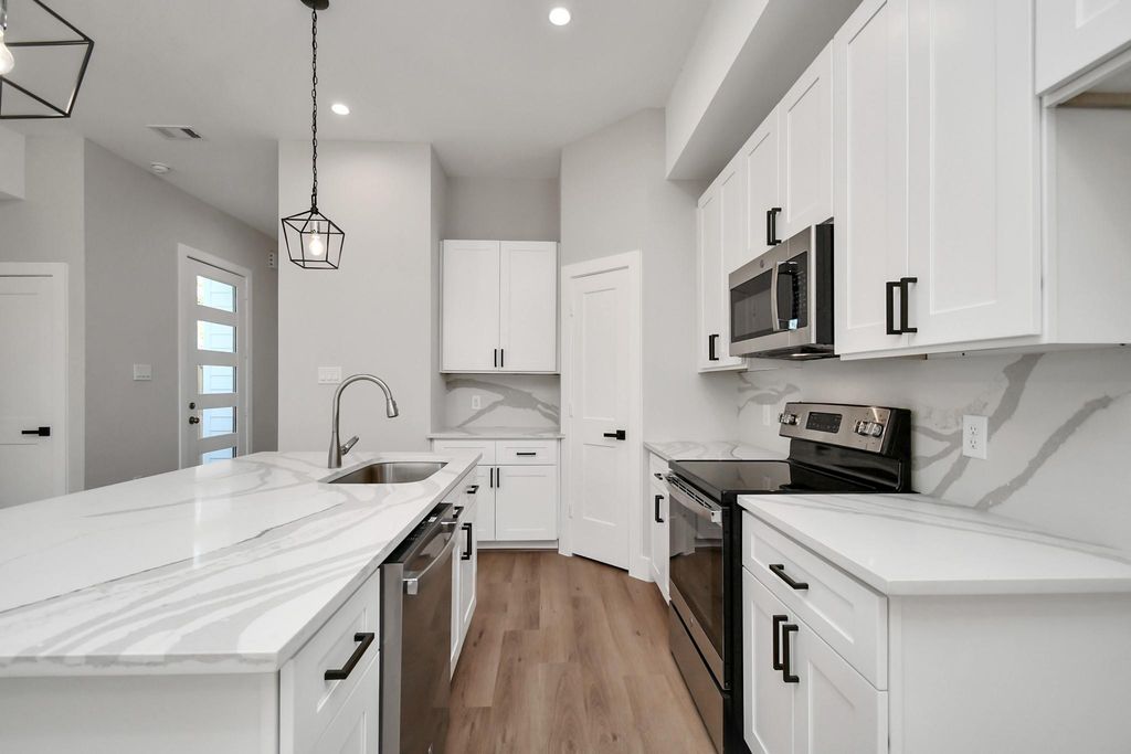 4706 Gunter Street, Houston, TX 77020
