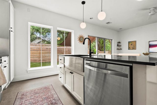 1213 Eleanor ST B, Austin, TX 78721