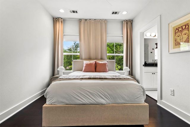 1213 Eleanor ST B, Austin, TX 78721