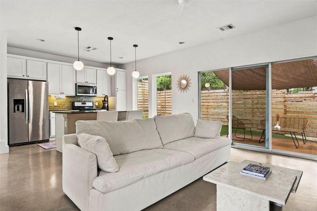 1213 Eleanor ST B, Austin, TX 78721