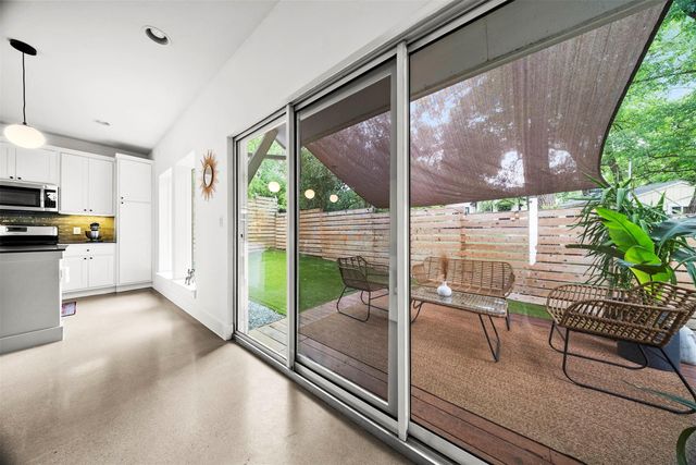 1213 Eleanor ST B, Austin, TX 78721