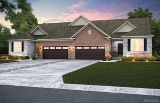 55798 Oak Pointe Drive, Shelby Charter Township, MI 48315