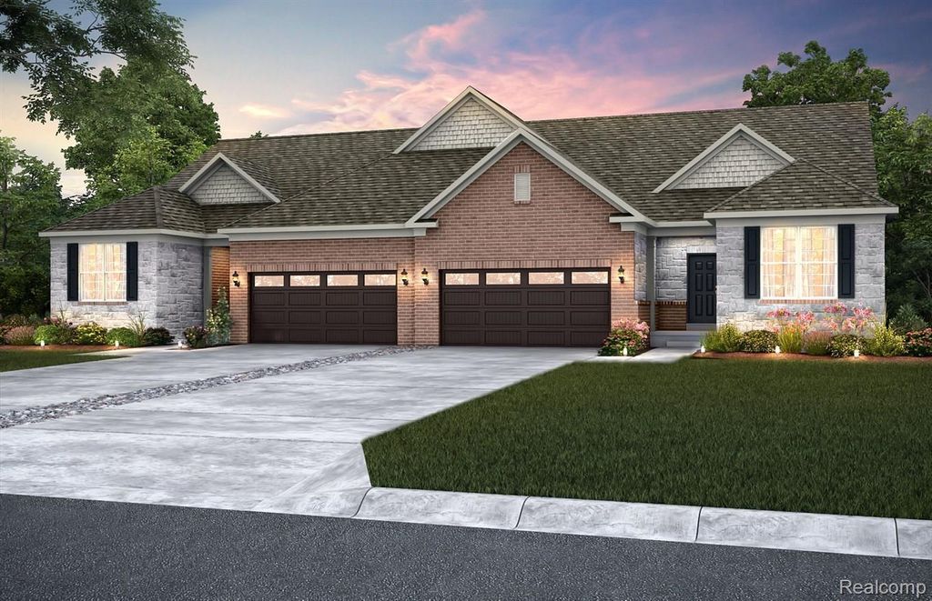 55798 Oak Pointe Drive, Shelby Charter Township, MI 48315