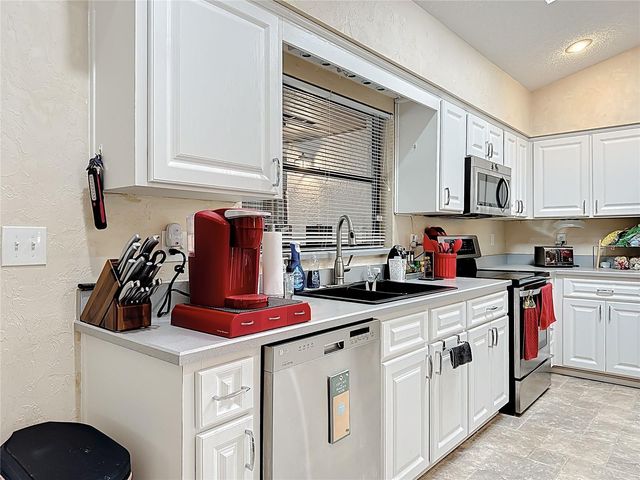 697 N ENDEAVOUR DRIVE, Winter Springs, FL 32708