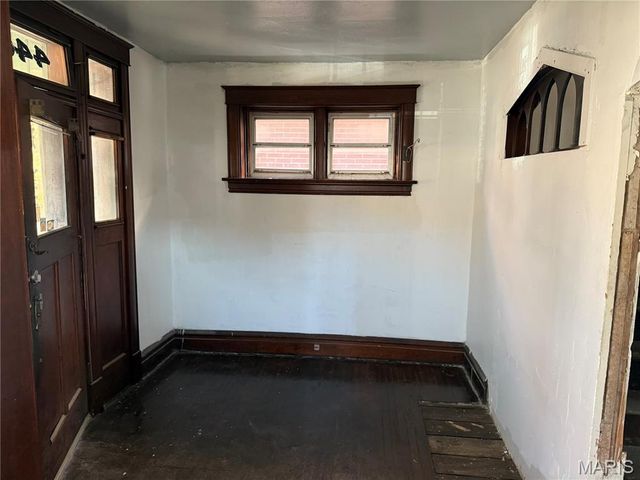 4402 Clarence Avenue, St Louis, MO 63115