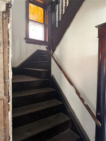 4402 Clarence Avenue, St Louis, MO 63115