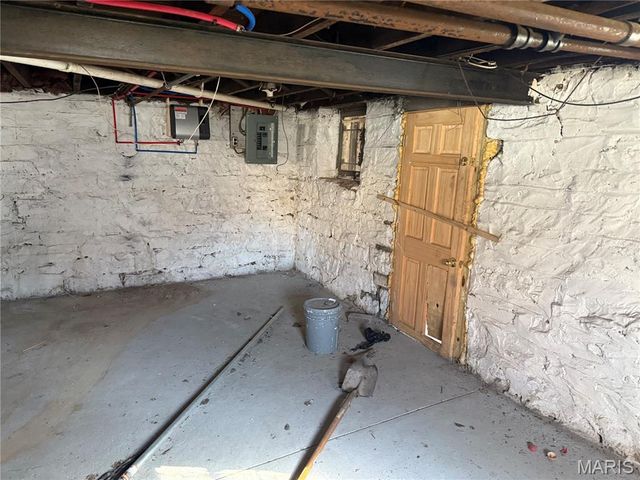 4402 Clarence Avenue, St Louis, MO 63115