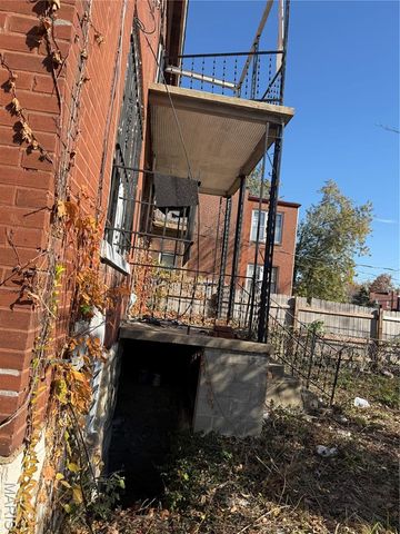 4402 Clarence Avenue, St Louis, MO 63115