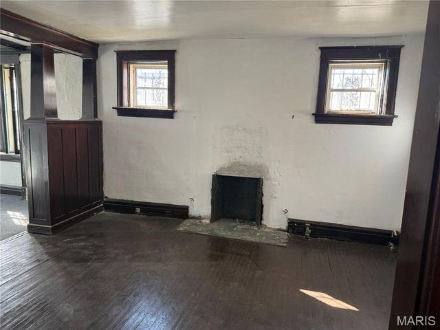 4402 Clarence Avenue, St Louis, MO 63115