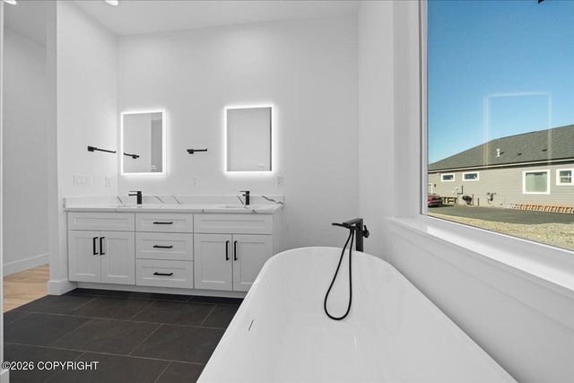 7477 E Refuge View Drive, Wasilla, AK 99654