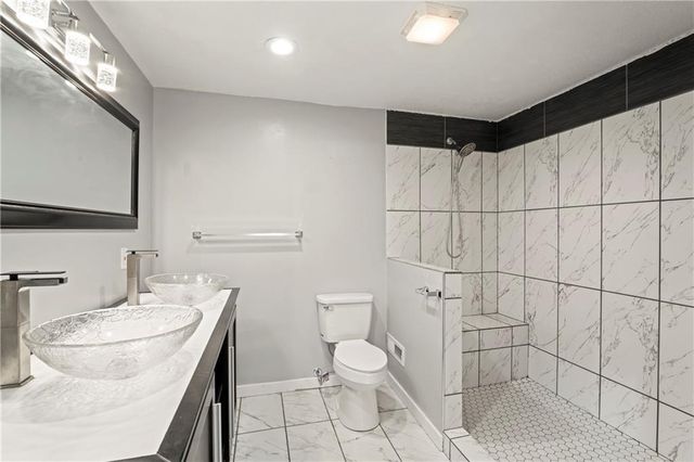 3826 S Crysler Avenue, Independence, MO 64055