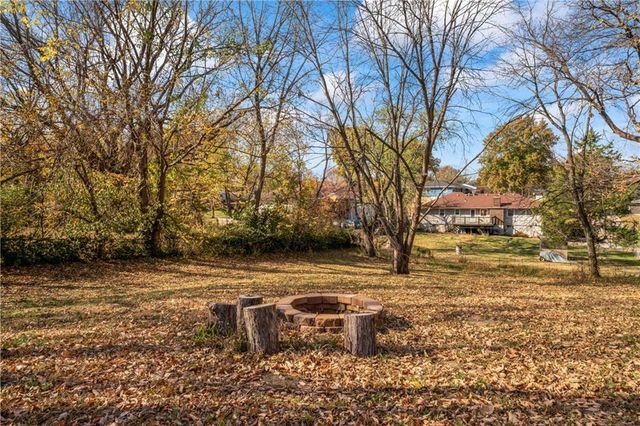 3826 S Crysler Avenue, Independence, MO 64055