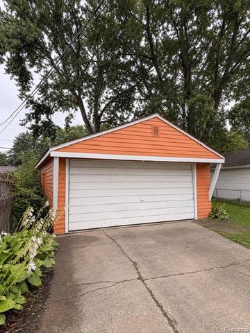 22401 Cunningham Avenue, Warren, MI 48091