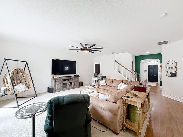 726 WOODS LANDING DRIVE, Minneola, FL 34715