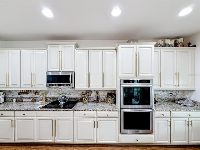726 WOODS LANDING DRIVE, Minneola, FL 34715