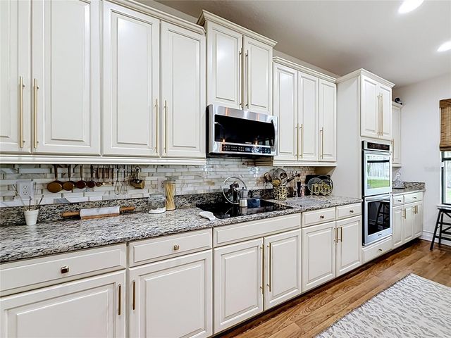 726 WOODS LANDING DRIVE, Minneola, FL 34715