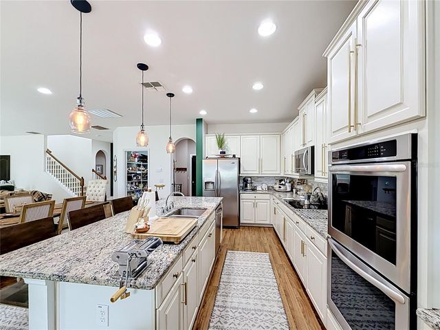 726 WOODS LANDING DRIVE, Minneola, FL 34715