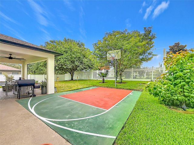 726 WOODS LANDING DRIVE, Minneola, FL 34715