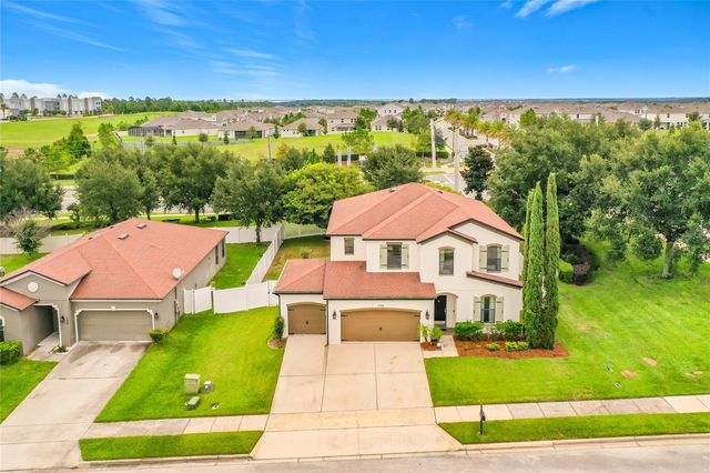 726 WOODS LANDING DRIVE, Minneola, FL 34715