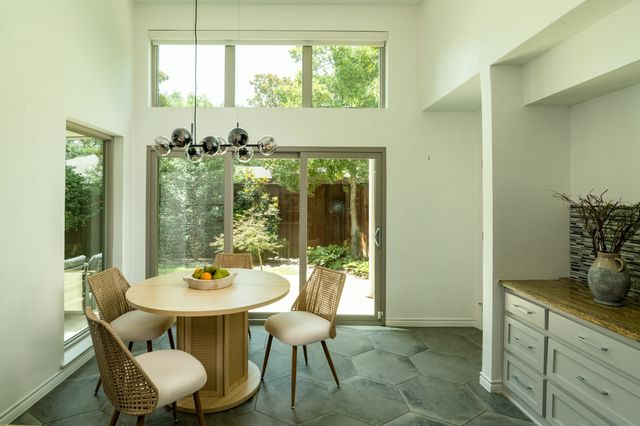 6918 Chevy Chase Avenue, Dallas, TX 75225