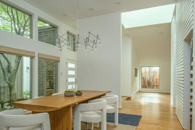 6918 Chevy Chase Avenue, Dallas, TX 75225