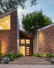 6918 Chevy Chase Avenue, Dallas, TX 75225
