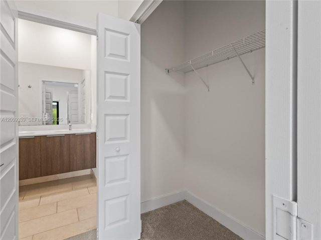 8382 NW 51st Ter 8382, Doral, FL 33166