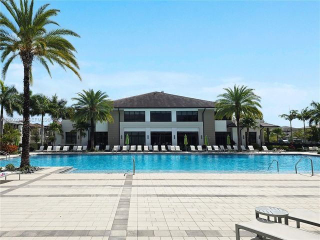 8382 NW 51st Ter 8382, Doral, FL 33166