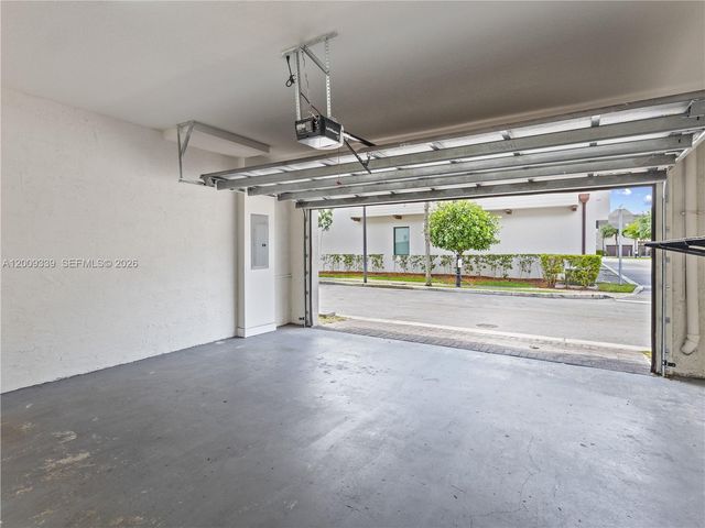8382 NW 51st Ter 8382, Doral, FL 33166