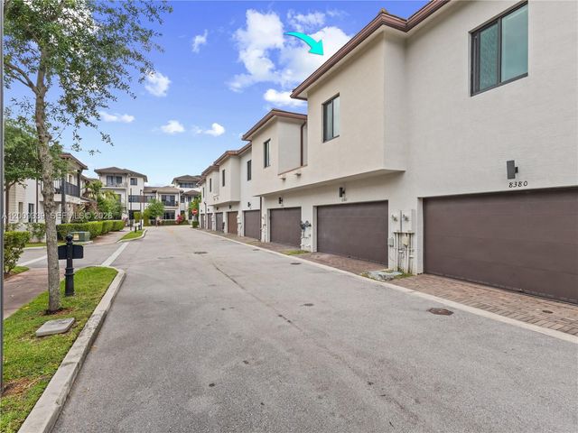 8382 NW 51st Ter 8382, Doral, FL 33166