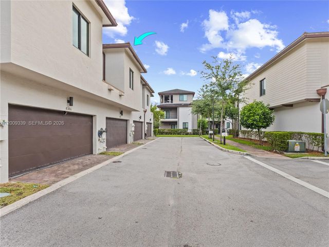 8382 NW 51st Ter 8382, Doral, FL 33166