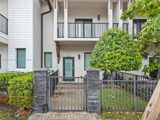 8382 NW 51st Ter 8382, Doral, FL 33166